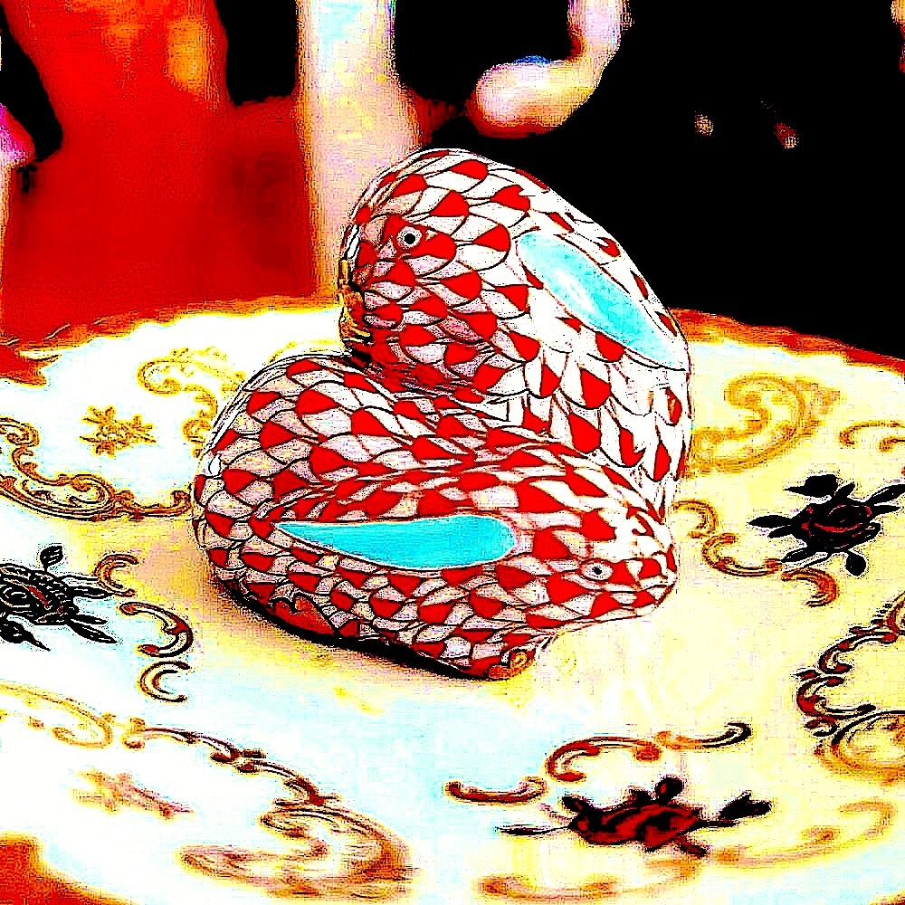 AuthenticHerend PairOf RabbitsHandmadeHungaryHandpainted Fishnet&24K Gold.Mint